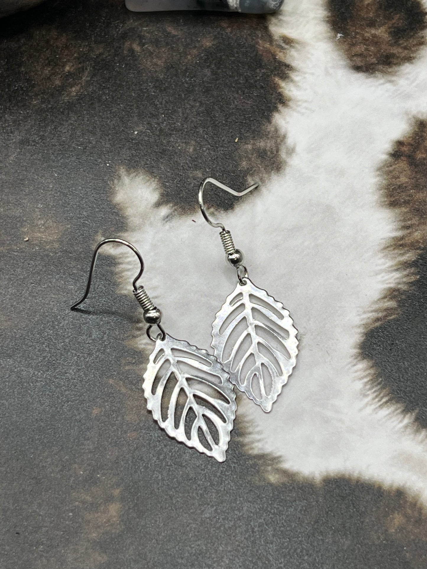 Dainty Leaf Earrings