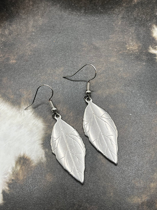 Stainless leaf
