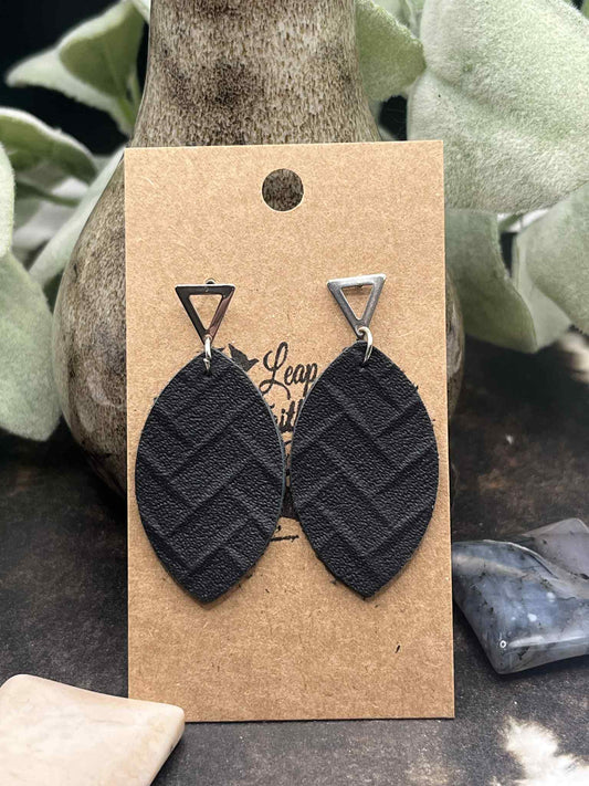 Small Black fusiform