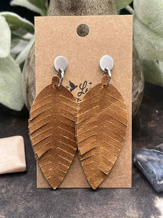 Brown drop fringe leaf