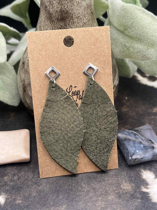 Moss Green Fringe leaf